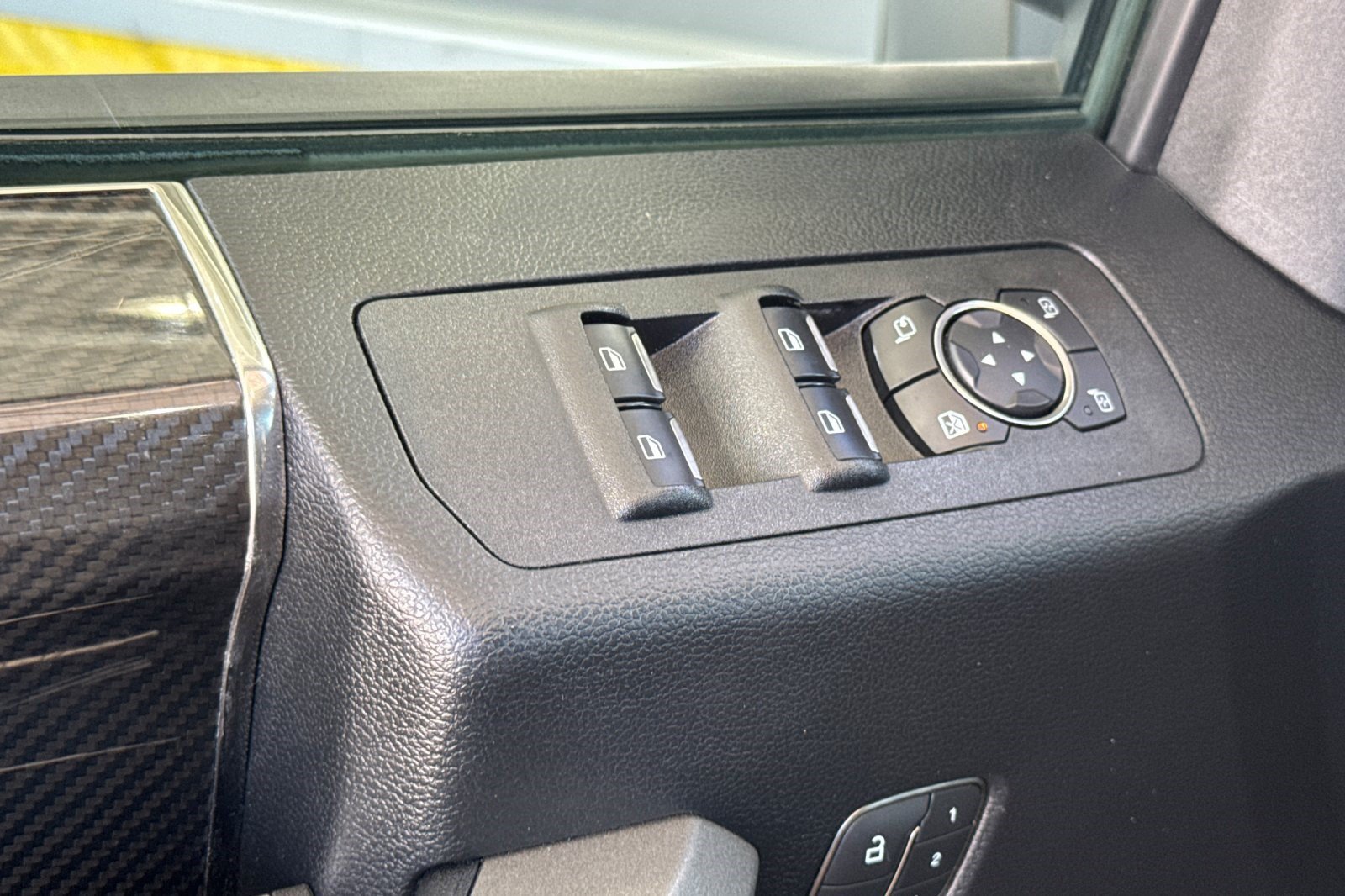 Used 2019 Ford F150 Raptor w/ Equipment Group 802A Luxury AWD/4WD image 13