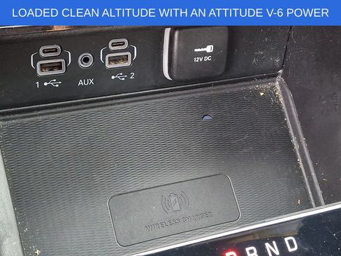 Used 2023 Jeep Grand Cherokee Altitude AWD/4WD image 23