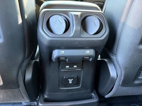 Used 2021 Jeep Wrangler Unlimited Rubicon image 10