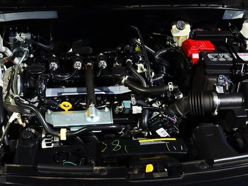 Used 2023 Nissan Kicks SR image 56