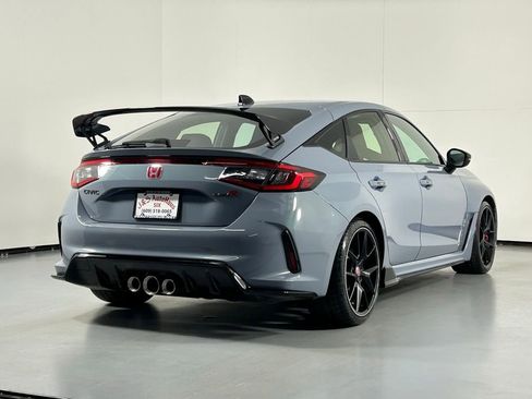 Used 2025 Honda Civic Type R image 8