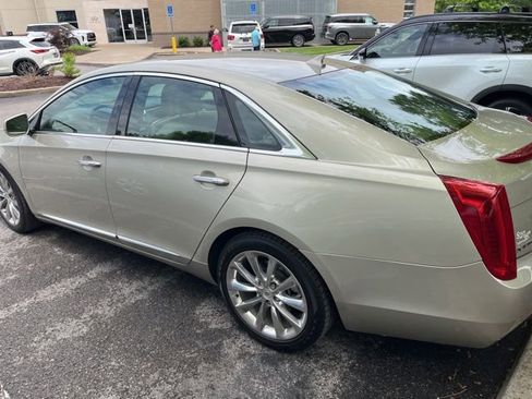 Used 2014 Cadillac XTS Luxury w/ Driver Awareness Package FWD image 5