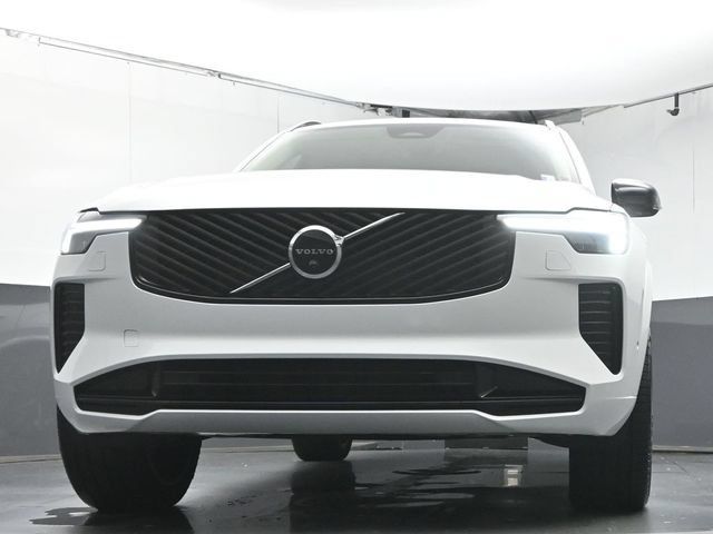 Certified 2026 Volvo XC90 B6 Ultra w/ Protection Package Premier AWD/4WD image 35