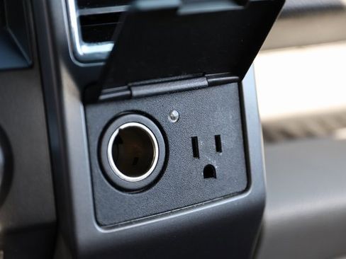 Used 2015 Ford F150 XLT w/ Equipment Group 302A Luxury image 32