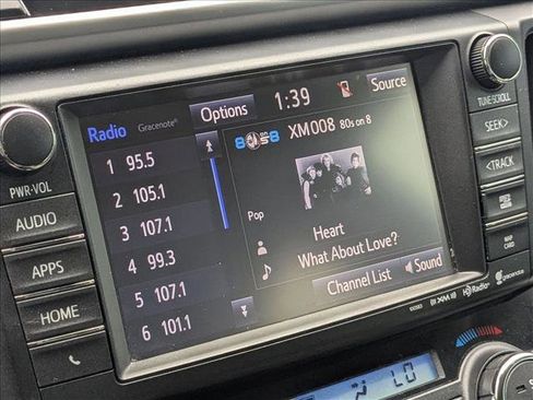 Used 2017 Toyota RAV4 XLE FWD image 14