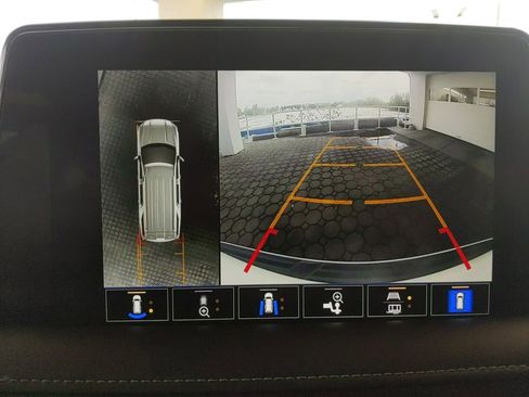 Used 2022 GMC Yukon AT4 AWD/4WD image 24