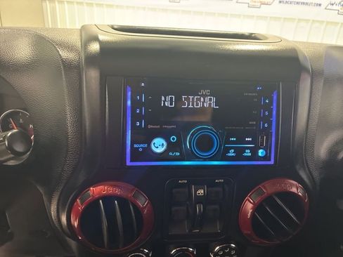 Used 2013 Jeep Wrangler Unlimited Sport image 24