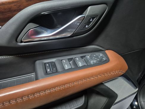 Certified 2023 GMC Yukon Denali Ultimate image 25