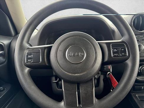 Used 2016 Jeep Patriot Sport w/ Power Value Group FWD image 10