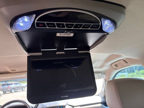Used 2019 GMC Yukon XL SLT RWD image 17