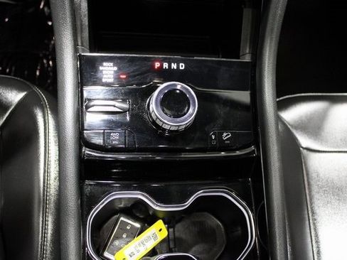 Used 2023 Jeep Grand Cherokee 4WD 4xe image 12