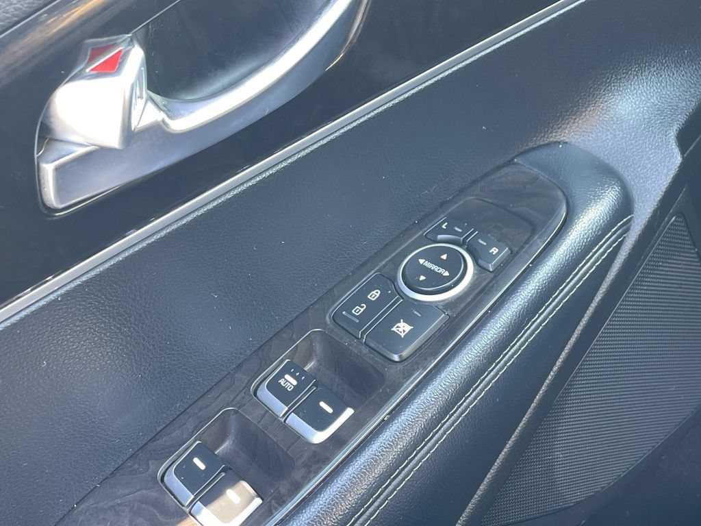 Used 2017 Kia Sorento AWD image 20