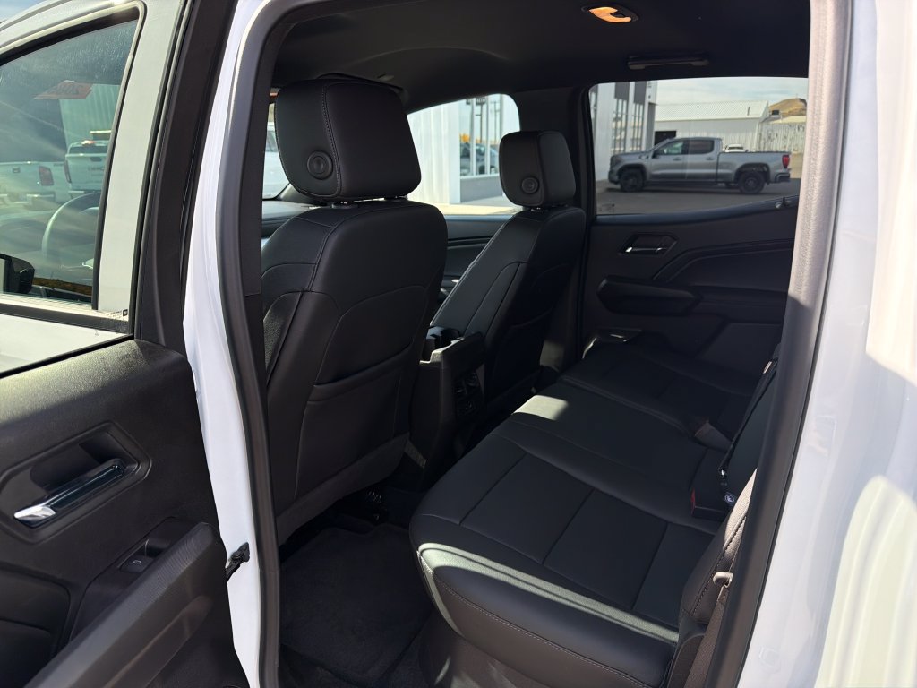 Used 2026 Chevrolet Colorado LT w/ LT Convenience Package AWD/4WD image 17
