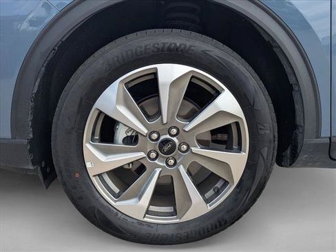 Used 2025 Ford Escape Platinum AWD/4WD image 24