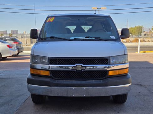 Used 2014 Chevrolet Express 2500 LT w/ LT Preferred Equipment Group image 5