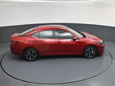 Used 2025 Nissan Sentra SV image 39