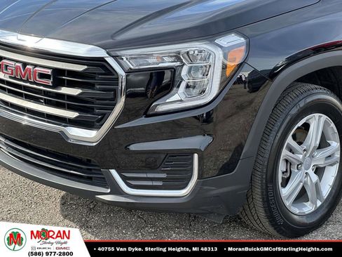 Certified 2023 GMC Terrain SLE w/ Driver Convenience Package AWD/4WD image 8