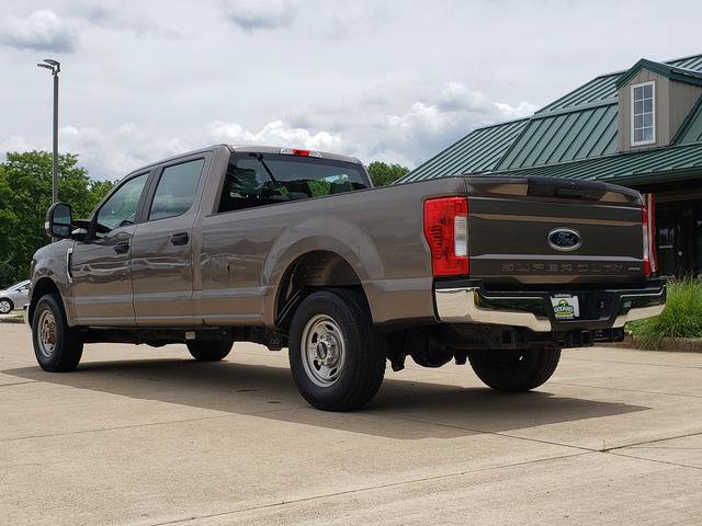 Used 2019 Ford F250 XL w/ Power Equipment Group RWD image 3