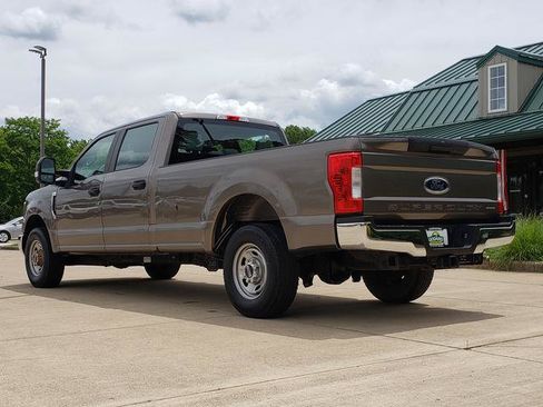 Used 2019 Ford F250 XL w/ Power Equipment Group RWD image 3