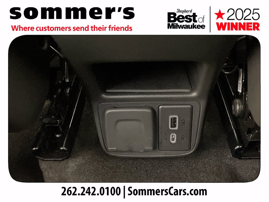 Used 2023 Buick Encore GX Essence w/ Experience Buick Package AWD/4WD image 23