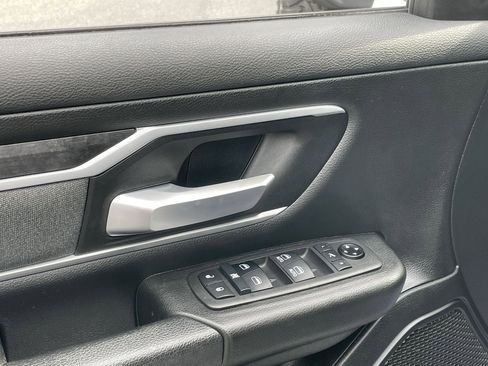 Used 2022 RAM 1500 Big Horn AWD/4WD image 29