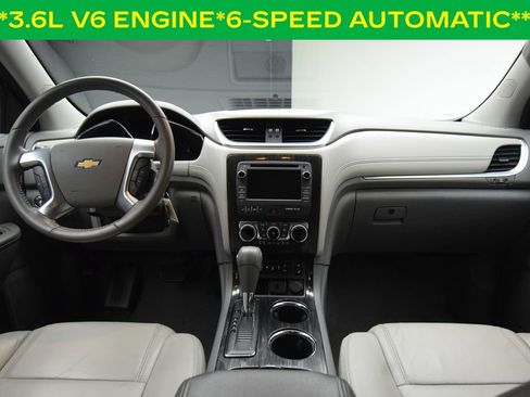 Used 2016 Chevrolet Traverse LT AWD/4WD image 3