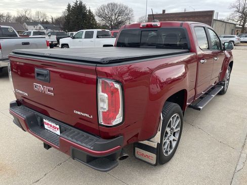 Used 2018 GMC Canyon Denali image 9