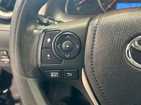 Used 2014 Toyota RAV4 XLE AWD/4WD image 30