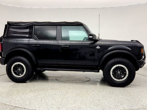 Used 2022 Ford Bronco Outer Banks w/ Sasquatch Package image 4