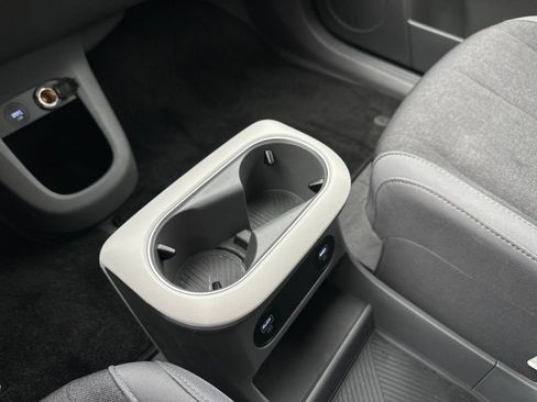 Certified 2024 Hyundai Ioniq 5 SE image 11