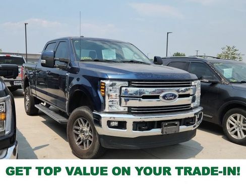 Used 2018 Ford F250 Lariat w/ Lariat Value Package AWD/4WD image 1
