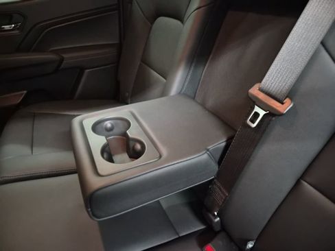 Used 2024 Chevrolet Colorado LT w/ LT Convenience Package III image 20