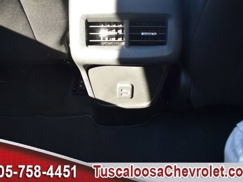 Used 2020 Chevrolet Equinox LT image 25