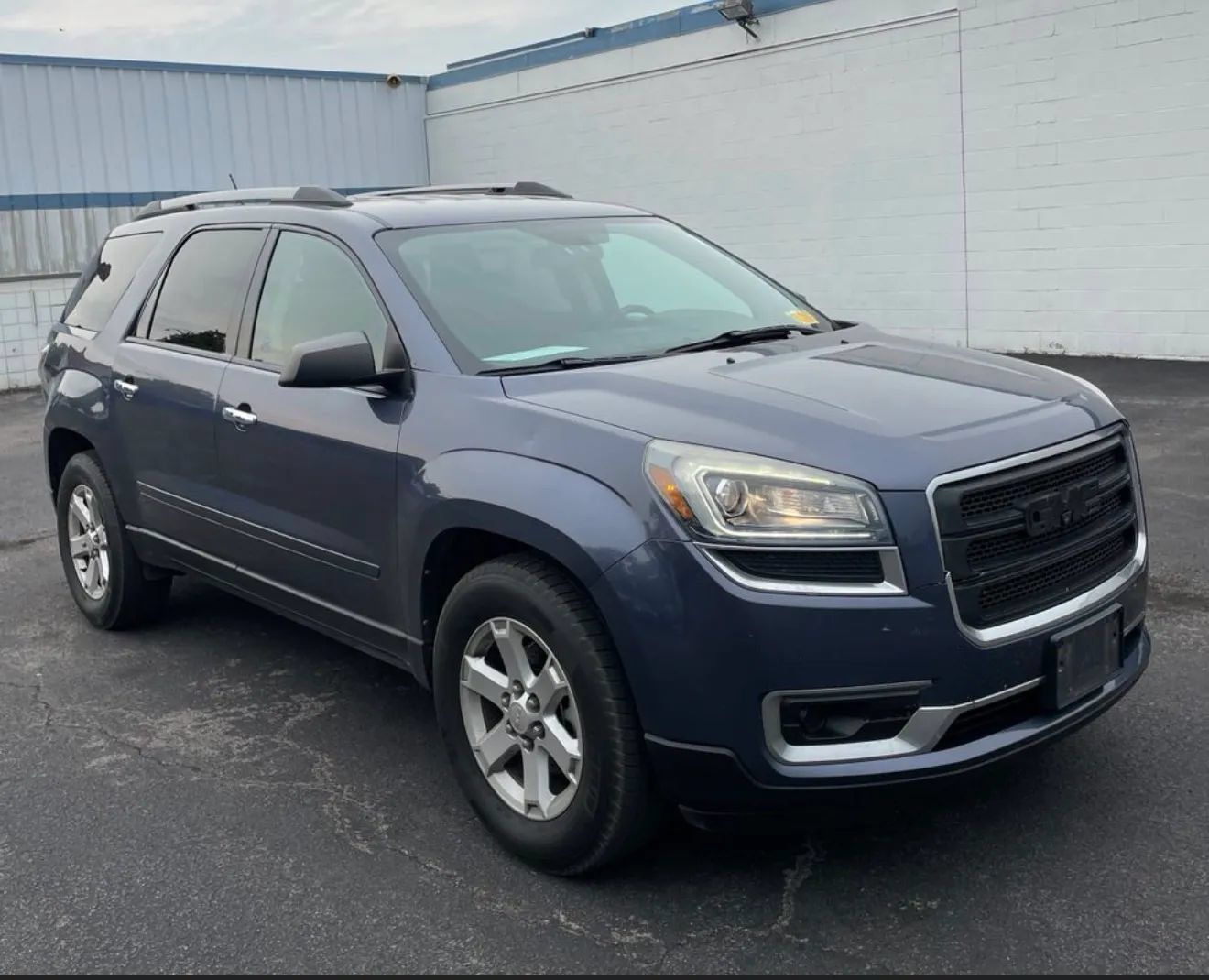 Used 2014 GMC Acadia SLE AWD/4WD image 2