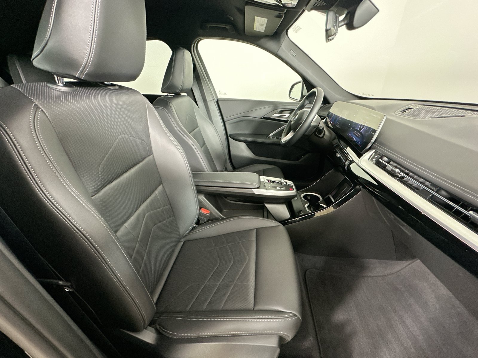 Used 2024 BMW X1 xDrive28i w/ Convenience Package AWD/4WD image 42