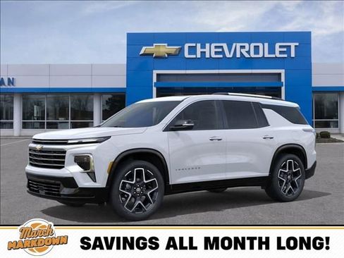 New 2026 Chevrolet Traverse High Country image 2