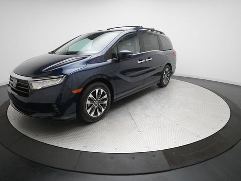 Certified 2024 Honda Odyssey EX-L image 1