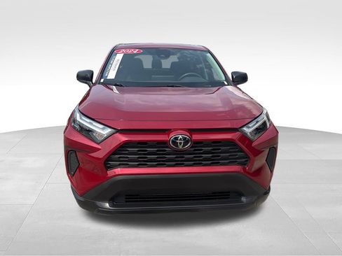 Used 2024 Toyota RAV4 LE AWD/4WD image 9