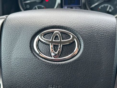 Used 2022 Toyota Tacoma SR5 image 34