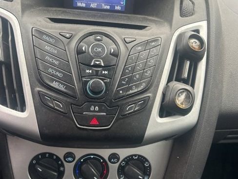 Used 2013 Ford Focus SE image 6