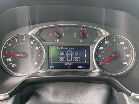 Used 2022 Chevrolet Blazer LT FWD image 17
