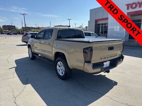 Used 2020 Toyota Tacoma TRD Sport w/ Technology Package image 7