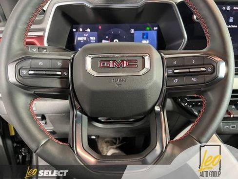 Used 2023 GMC Canyon AT4X w/ Edition 1 AWD/4WD image 17