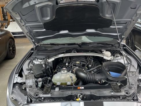 Used 2020 Ford Mustang Shelby GT350 w/ Technology Package image 24