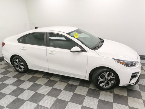 Used 2019 Kia Forte LXS image 5