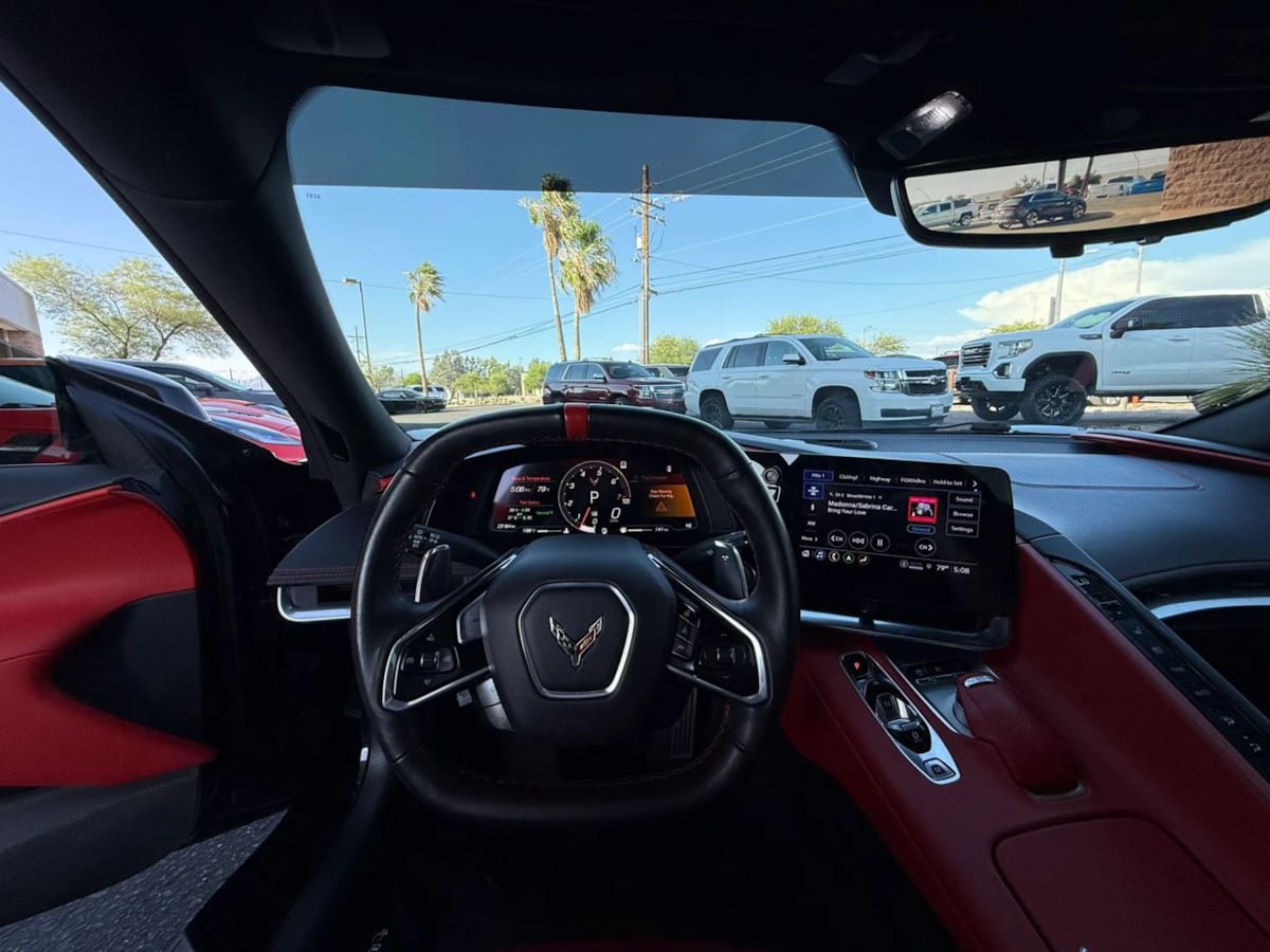Used 2023 Chevrolet Corvette Stingray Preferred Cpe w/ Z51 Performance Package RWD image 37