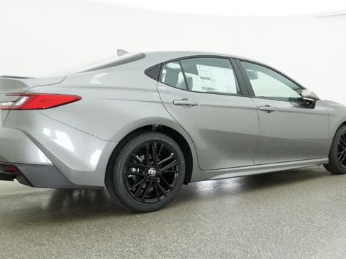 New 2026 Toyota Camry SE image 28