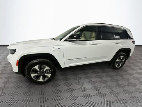 Used 2022 Jeep Grand Cherokee Limited 4xe AWD/4WD image 4