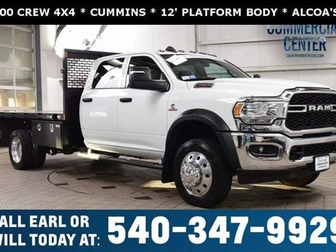 Used 2024 RAM 5500 Tradesman w/ Chrome Appearance Group image 1