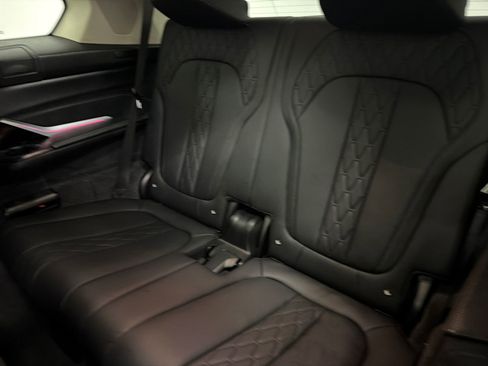 Used 2026 BMW X7 xDrive40i AWD/4WD image 18